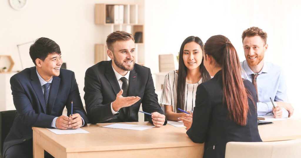 Dịch vụ quản lý điều hành nhân sự 