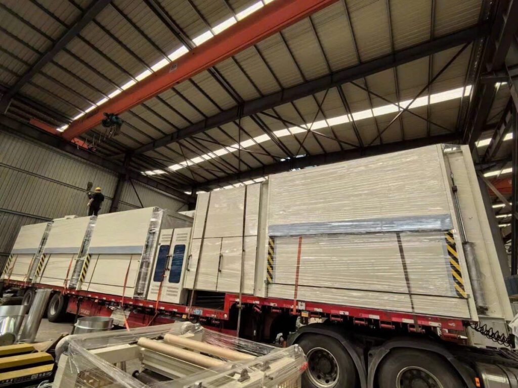 Sử dụng phương tiện và máy móc hiện đại là điều cần thiết của dịch vụ bốc xếp