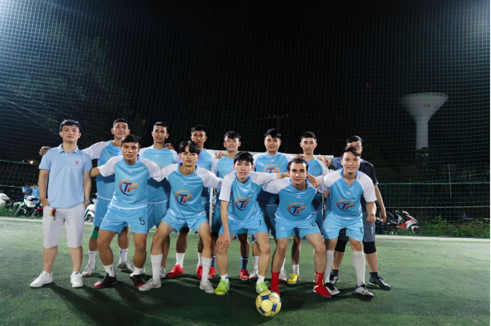 Giải bóng đá giao lưu