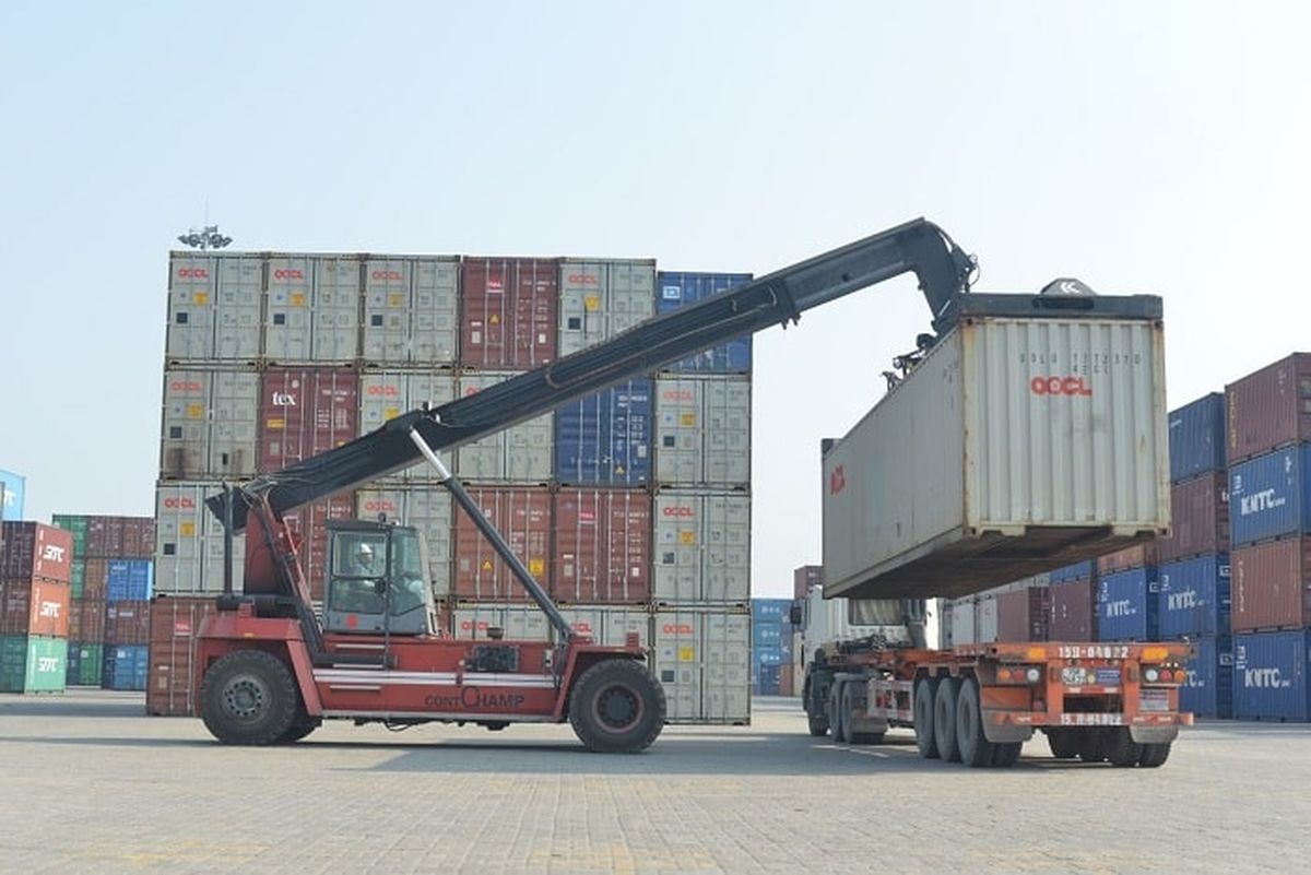 Quy trình bốc xếp và bảo quản hàng container