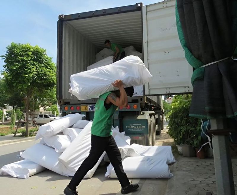 Bốc vác là gì? Những câu chuyện đằng sau nghề cửu vạn