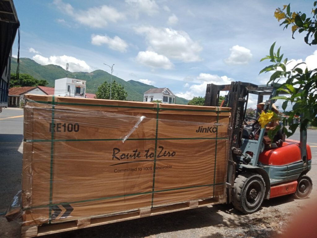 Sử dụng trang thiết bị hiện đại trong quá trình làm việc của Topaz