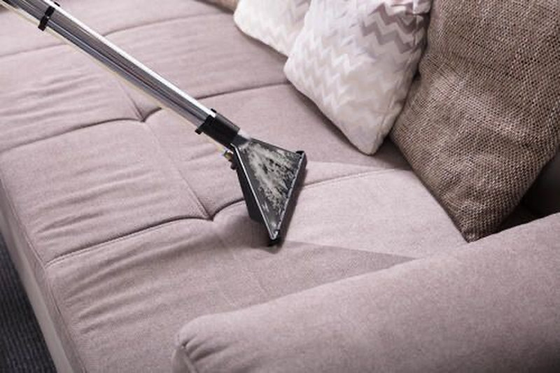 Giặt ghế sofa đảm bảo chất liệu không bị hỏng hóc