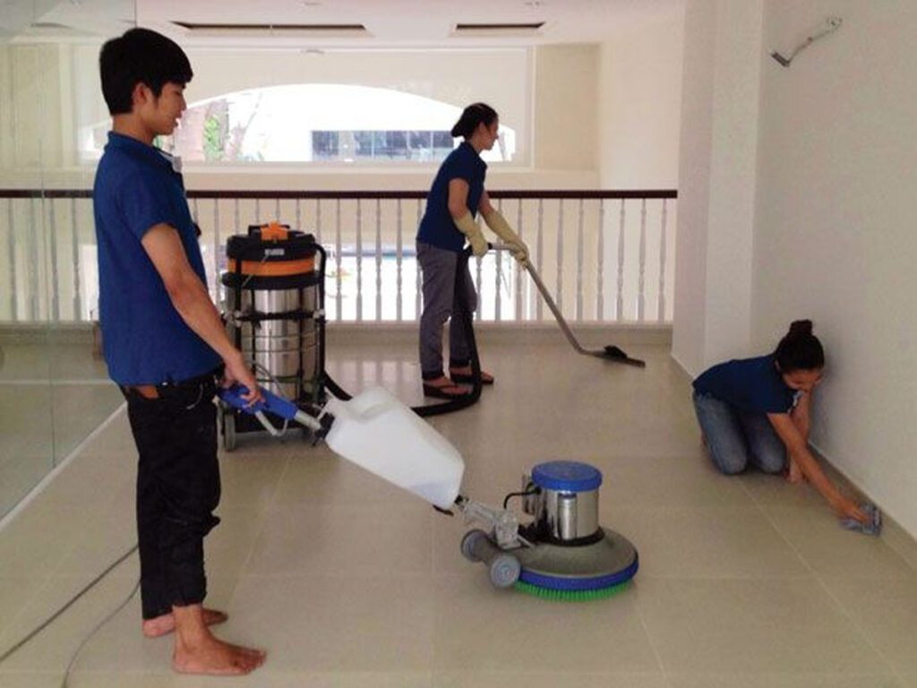 Sau khi thực hiện việc lau dọn nhà cửa xong sẽ tiến hành kiểm nghiệm và bàn giao