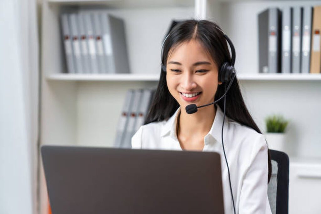 Nhân viên hỗ trợ 24/7, bao gồm cả cuối tuần và ngày lễ