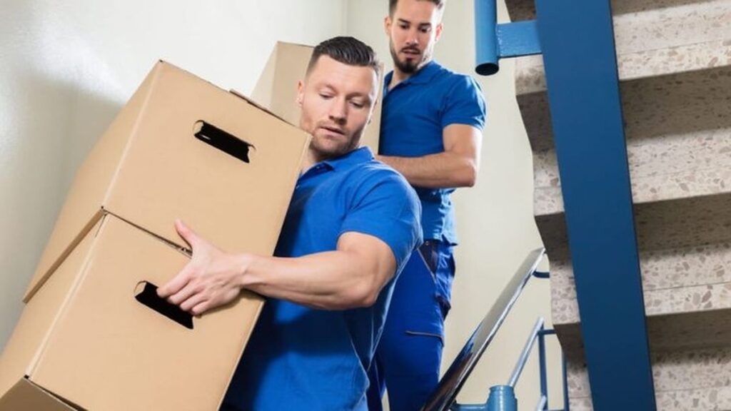 Dịch vụ chuyển nhà quận 4  đảm bảo quá trình vận chuyển diễn ra an toàn, nhanh chóng