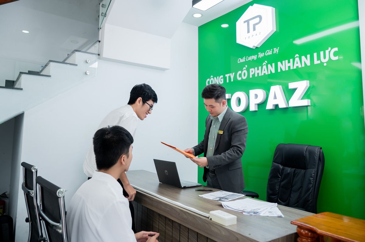 Thỏa thuận và ký hợp đồng dịch vụ