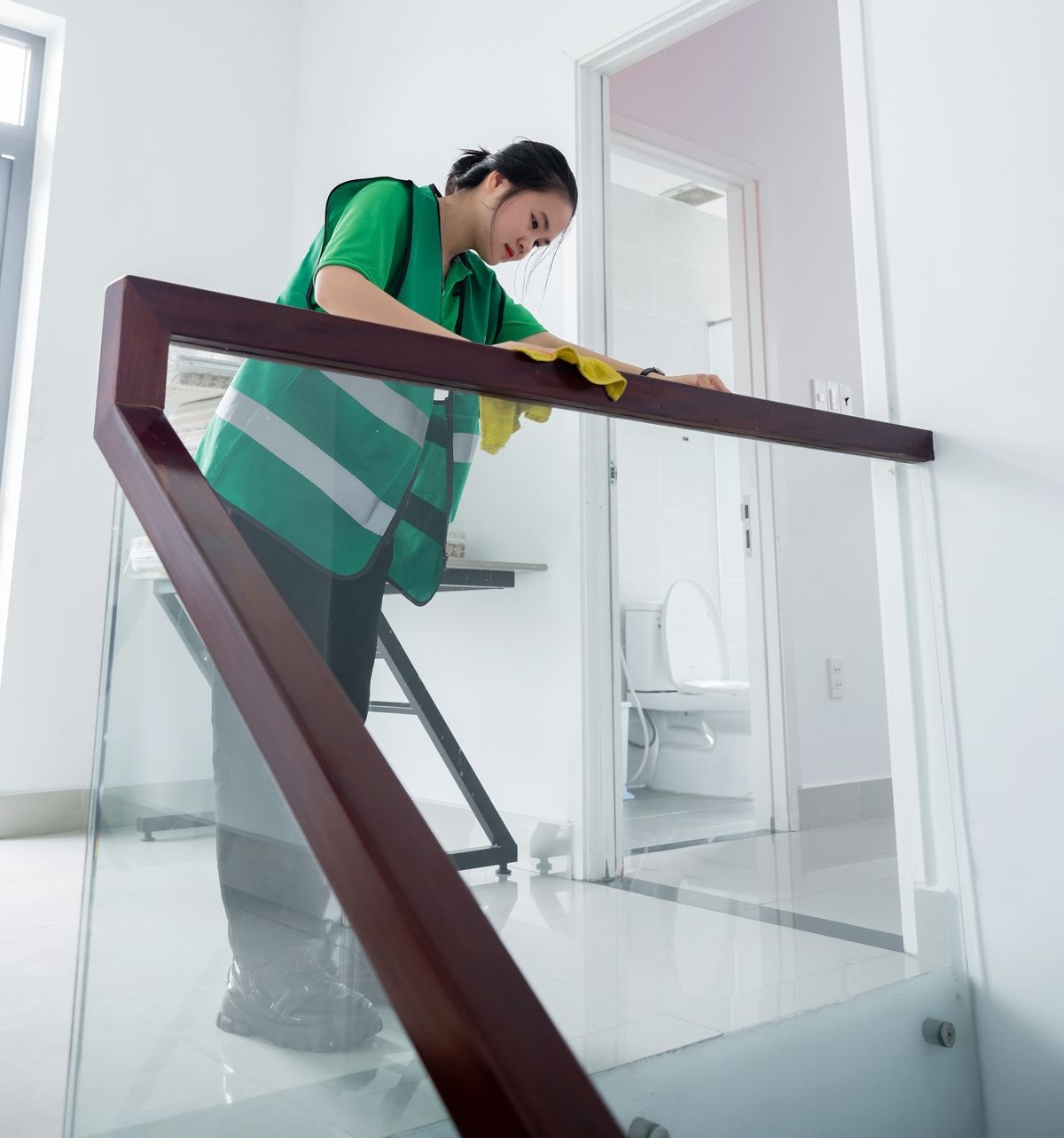 Thực hiện dịch vụ vệ sinh Quảng Ngãi
