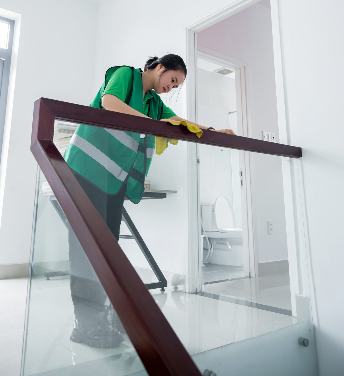 Thực hiện vệ sinh các khu vực tại Quảng Nam