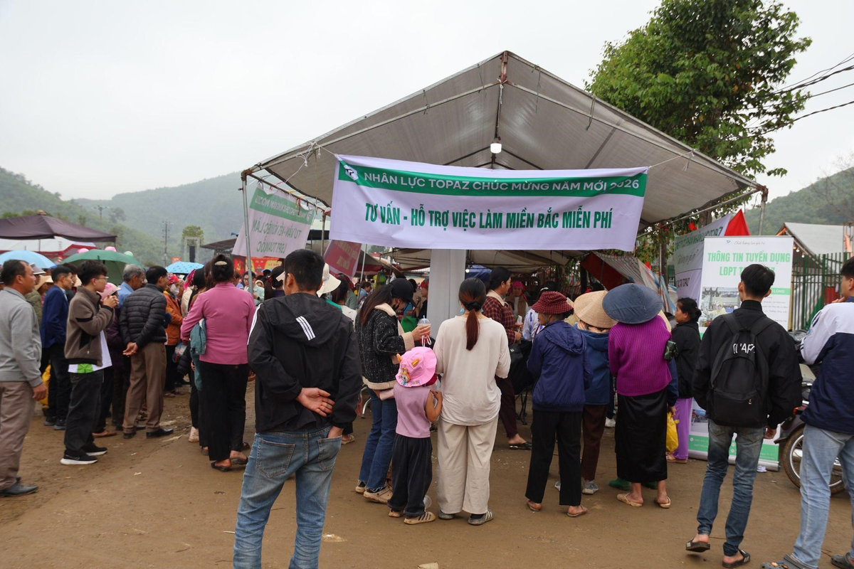 Kết nối nhân lực tại hội chợ Hòa Bình