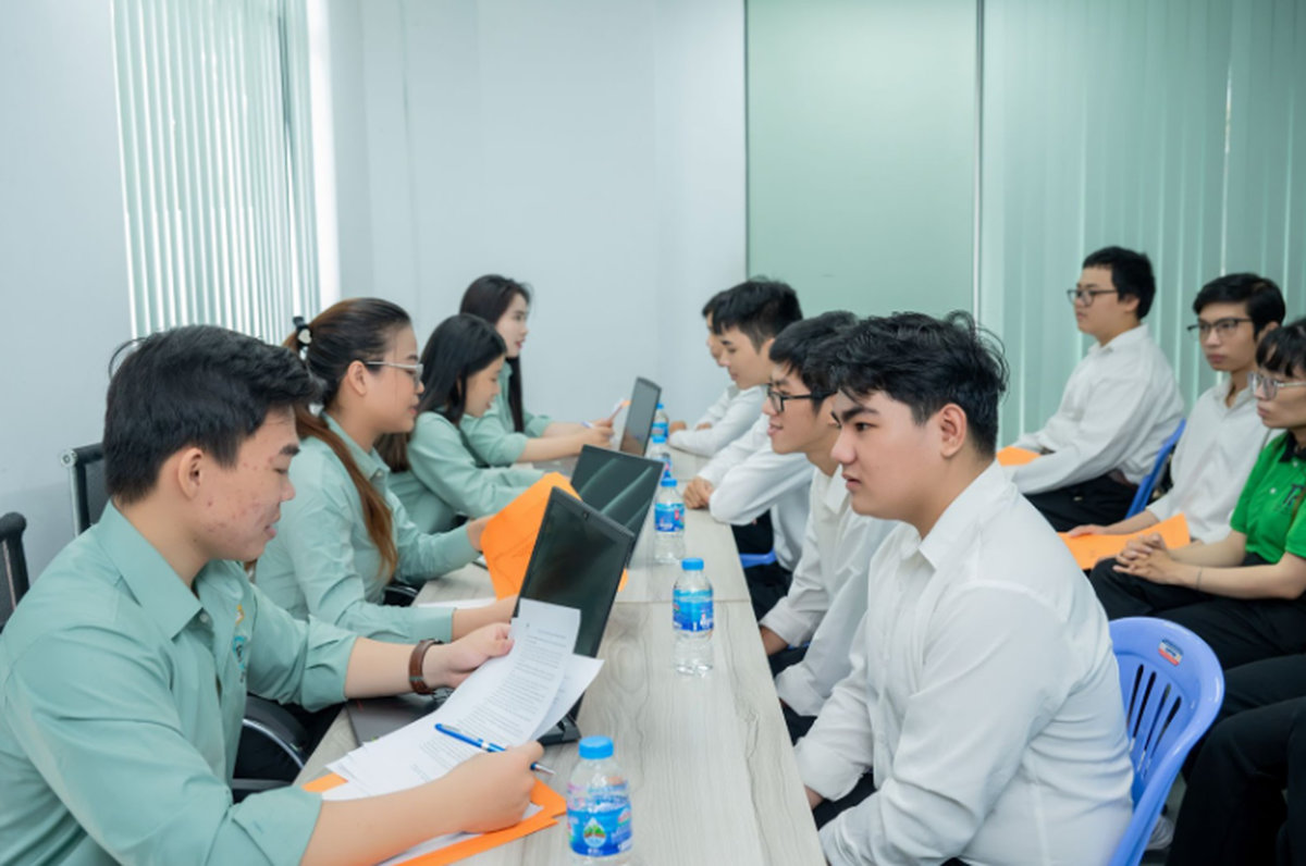 Kiểm tra hồ sơ pháp lý lao động trước khi cung ứng tại Topaz