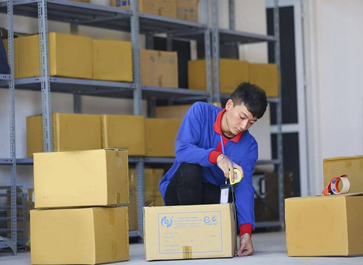 Dịch vụ dán tem đóng gói bao bì uy tín